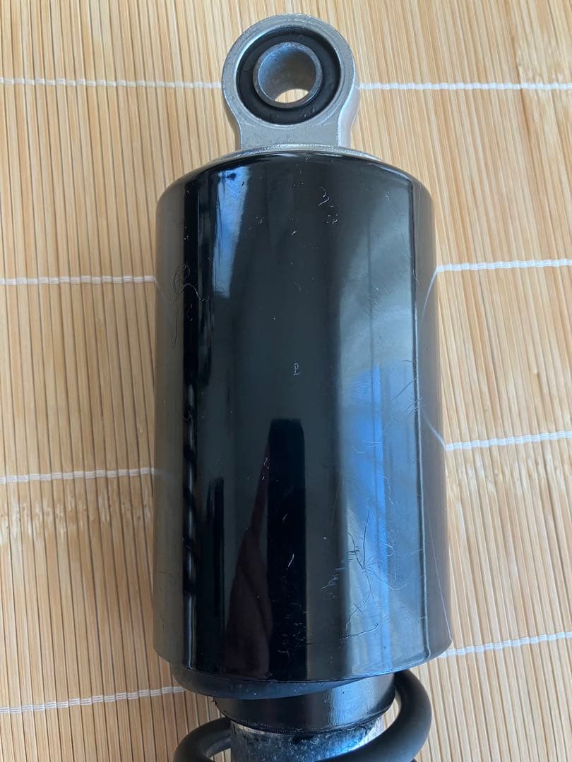 W650 リアサスペンション 左右 カワサキ 純正