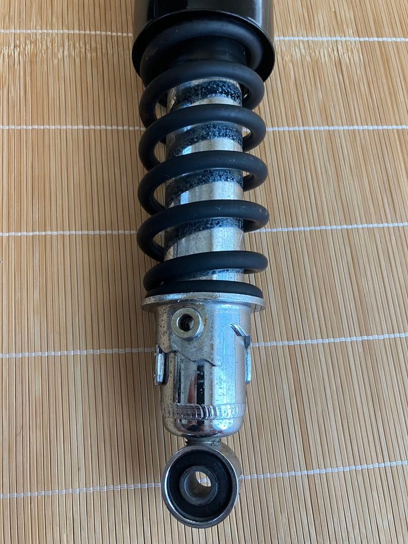 W650 リアサスペンション 左右 カワサキ 純正