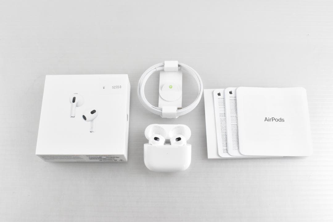 B394【美品】AirPods イヤホン (第3世代) MME73J/A