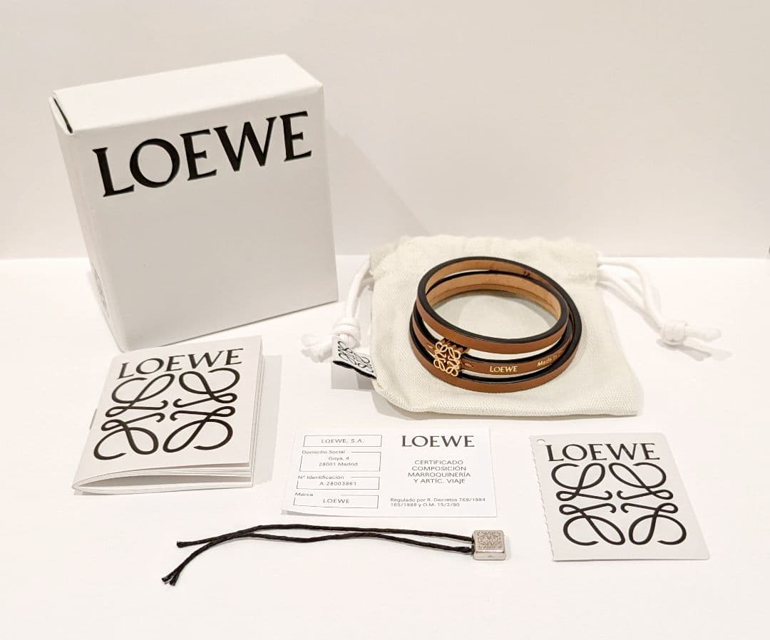ロエベ ツイストバングル カーフ タン Mサイズ ブレスレット LOEWE
