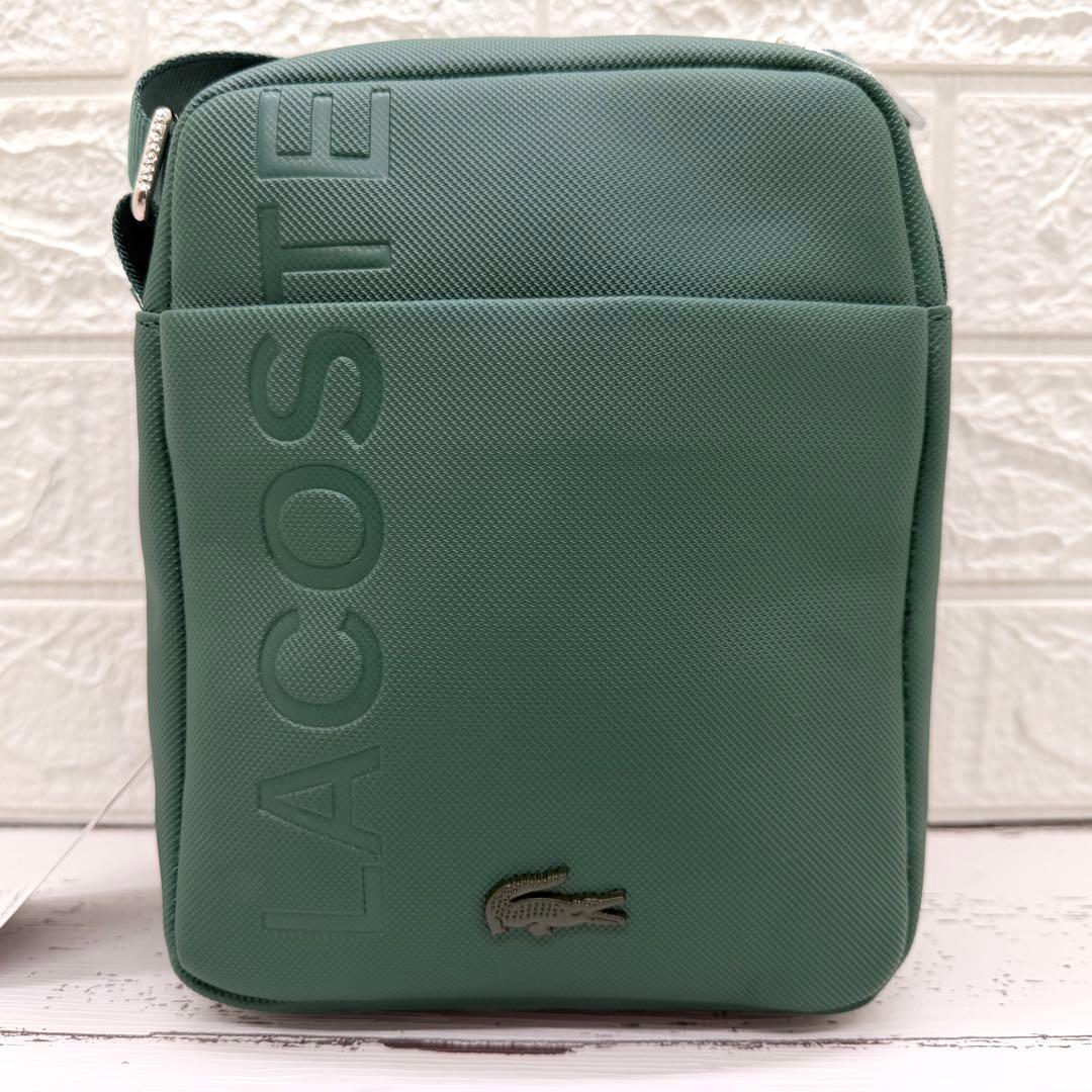 新品・未使用　ラコステ　シャンタコ　鹿の子地エンボスレザー　ショルダーバッグ　緑