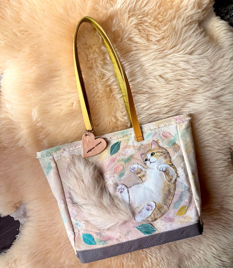 (手づくり)\"ふわふわ軽いネコ\"アップリケねこトートバッグ