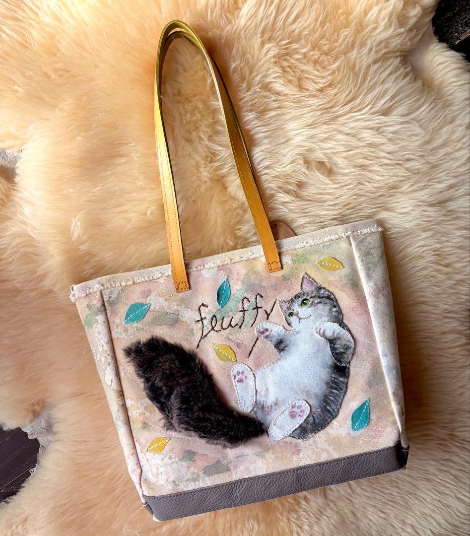 (手づくり)\"ふわふわ軽いネコ\"アップリケねこトートバッグ