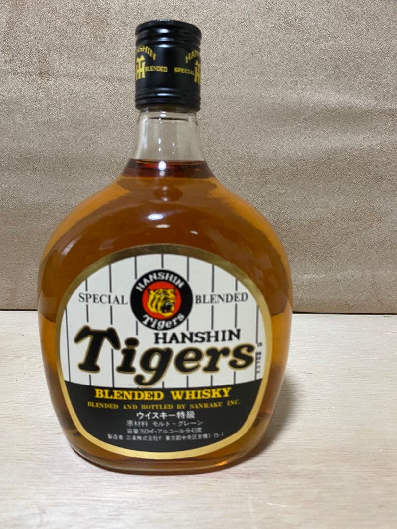 阪神タイガース　ウイスキー　1985年優勝記念ボトル