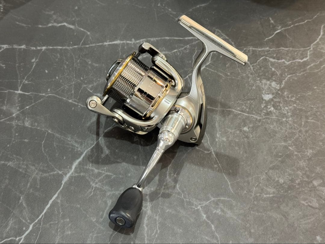 ダイワ 04 イグジスト 2506 傷あり