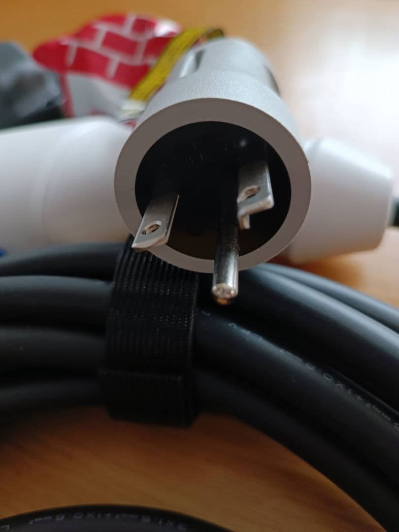 NISSAN ゼロエミッション充電器 29690 3NKE5　未使用品です。