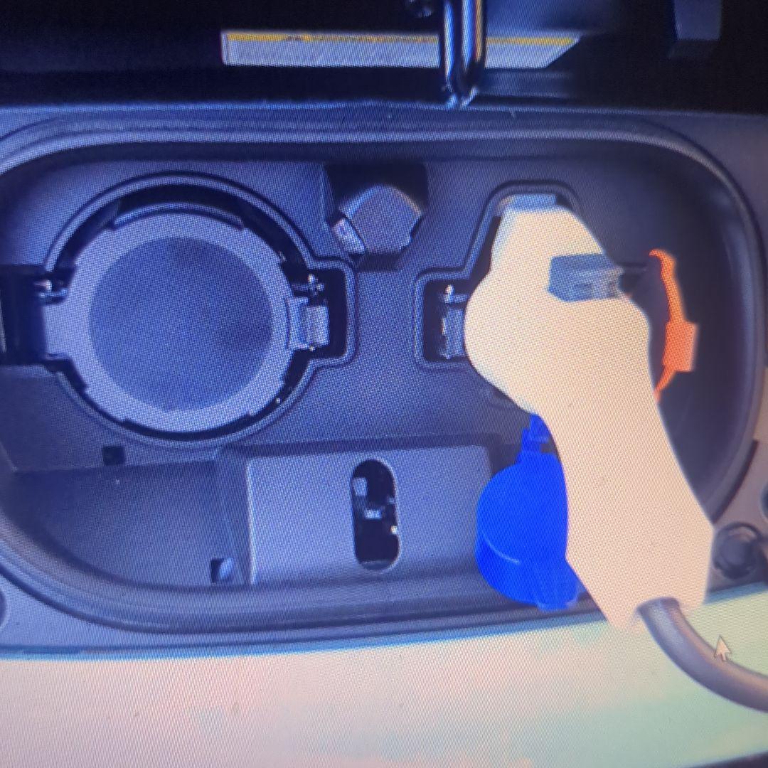 NISSAN ゼロエミッション充電器 29690 3NKE5　未使用品です。