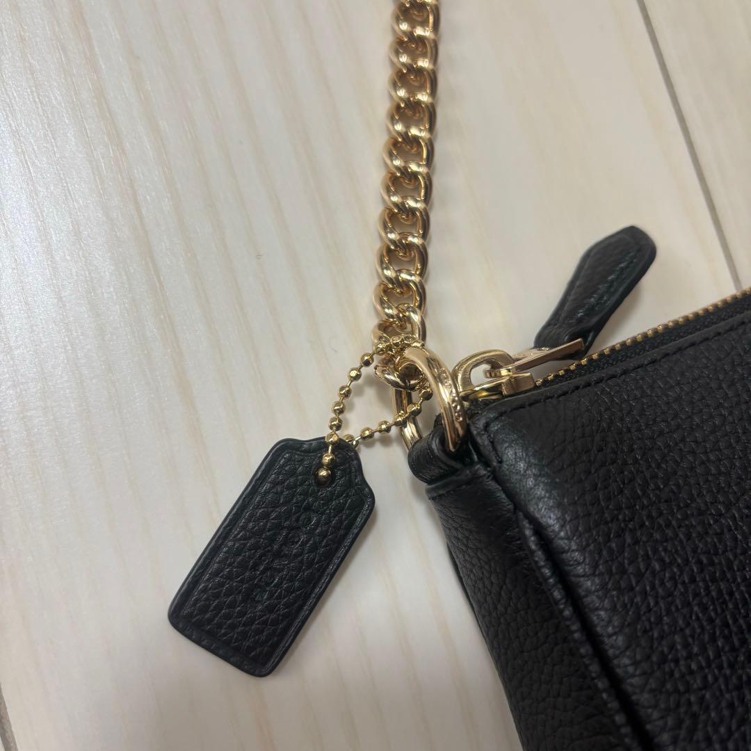 新品未使用 COACH ブラックレザーハンドバッグ チェーンポーチ 53077
