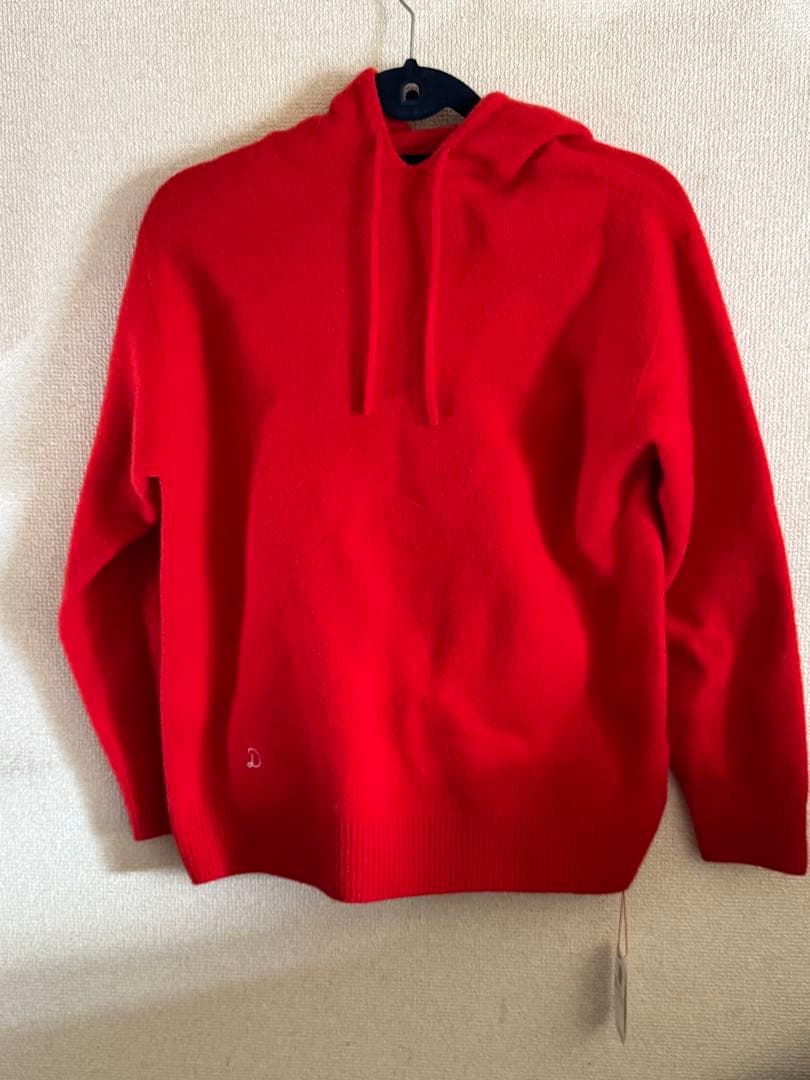 今だけセール　ドレステリア　赤カシミヤパーカー