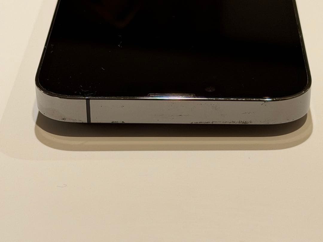 iPhone 13 Pro 128 GB グラファイト(黒)