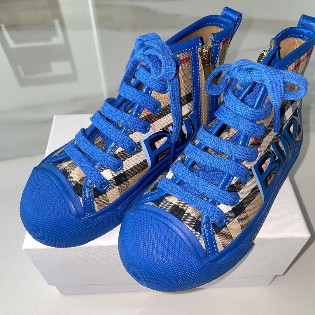 新品　未使用　バーバリー　キッズ　ハイカットスニーカー　靴　シューズ　17cm