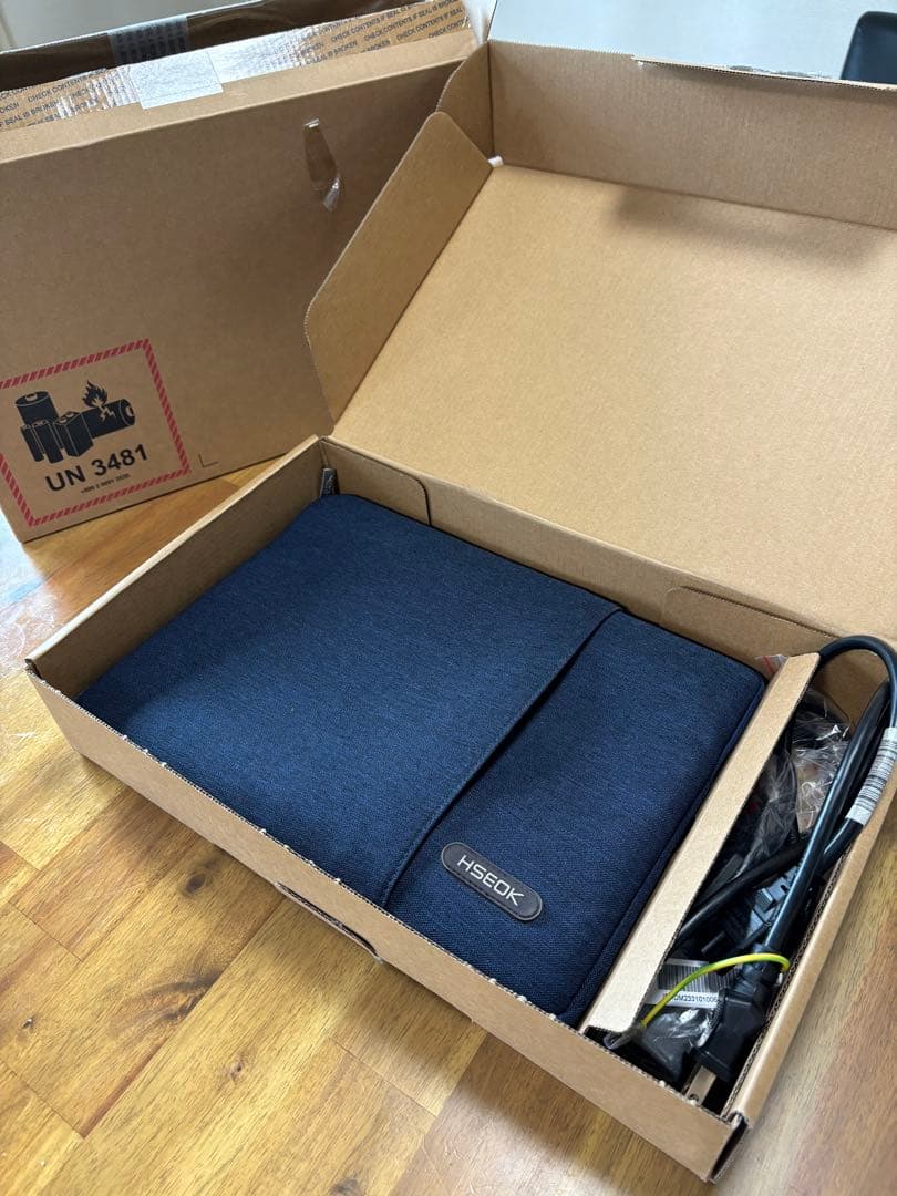 ジャンク品　Chromebook ノートパソコン　ケース付き　11.6インチ