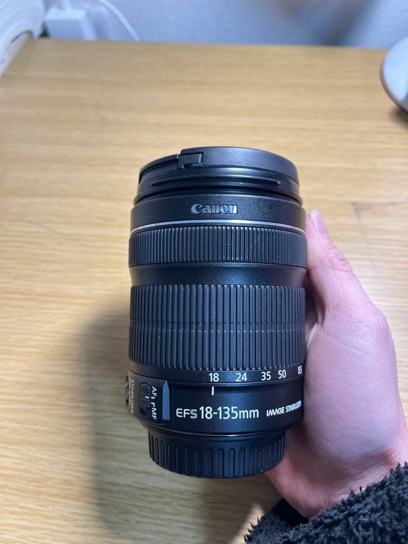 Canon EF-S 18-135mm ズームレンズ