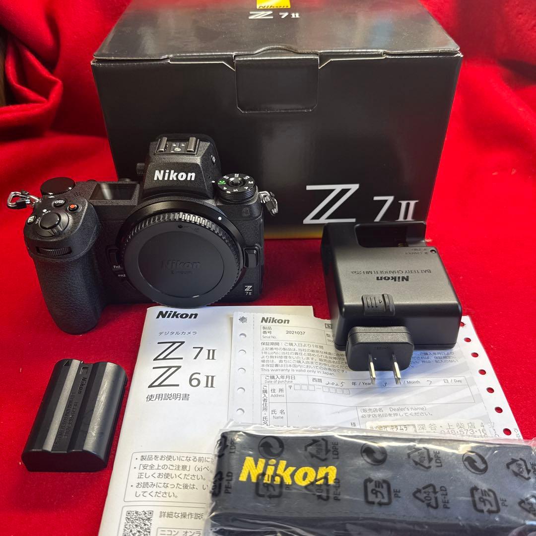 Nikon Z 7 II ミラーレス一眼 本体・新品同様SD・XQDカード付き