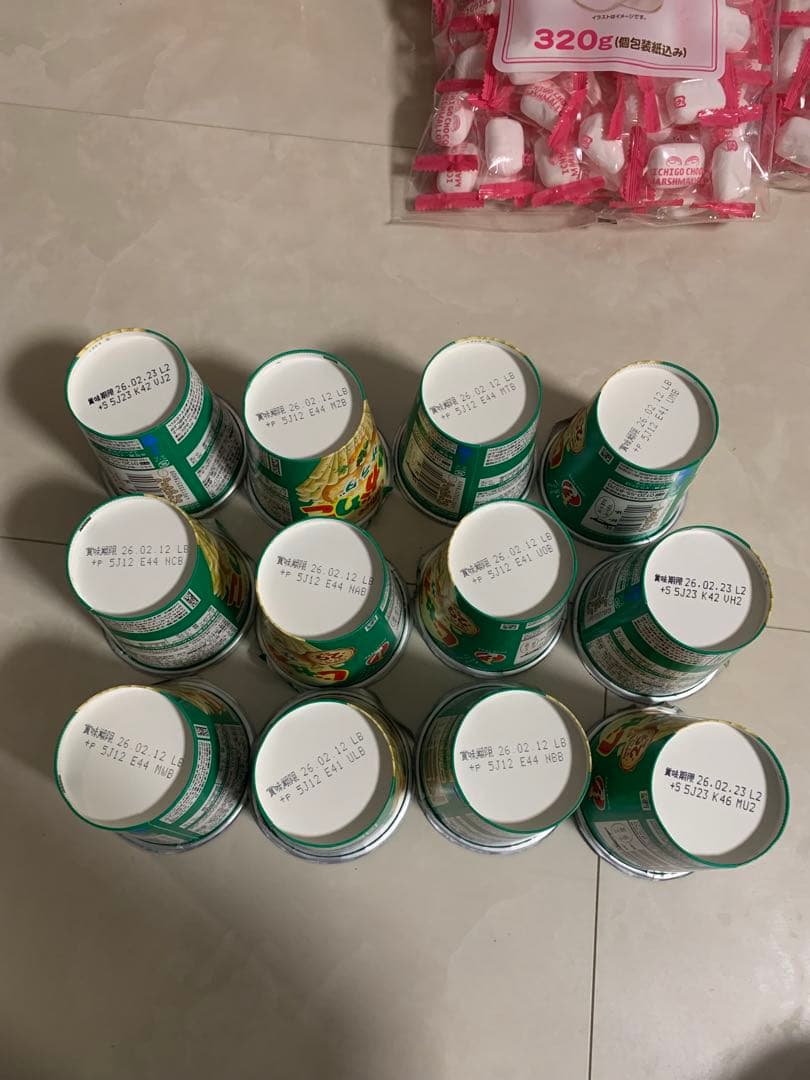 激安お菓子まとめ売り　カプリコ　パイの実　じゃがりこ　チョコマシュマロ他