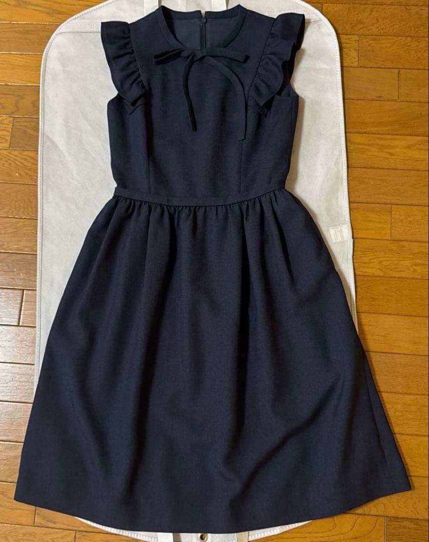 Rene ネイビー フリルノースリーブワンピース34