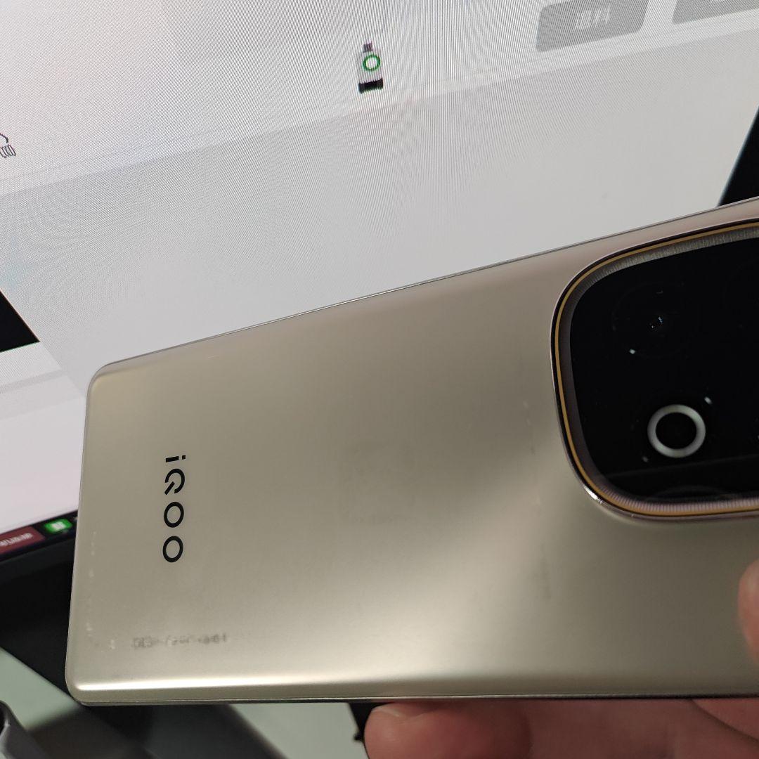 iQOO Z10 Turbo+ 12+256G 中国版