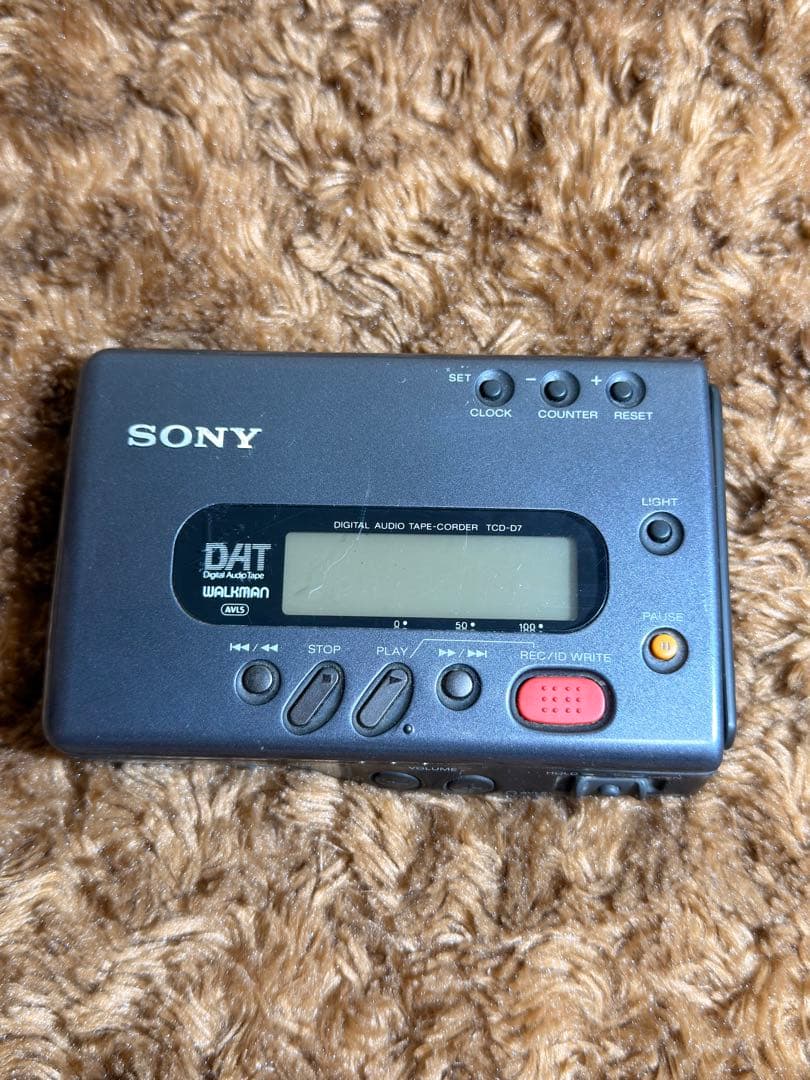 ポータブルプレーヤー SONY DAT WALKMAN TCD-D7