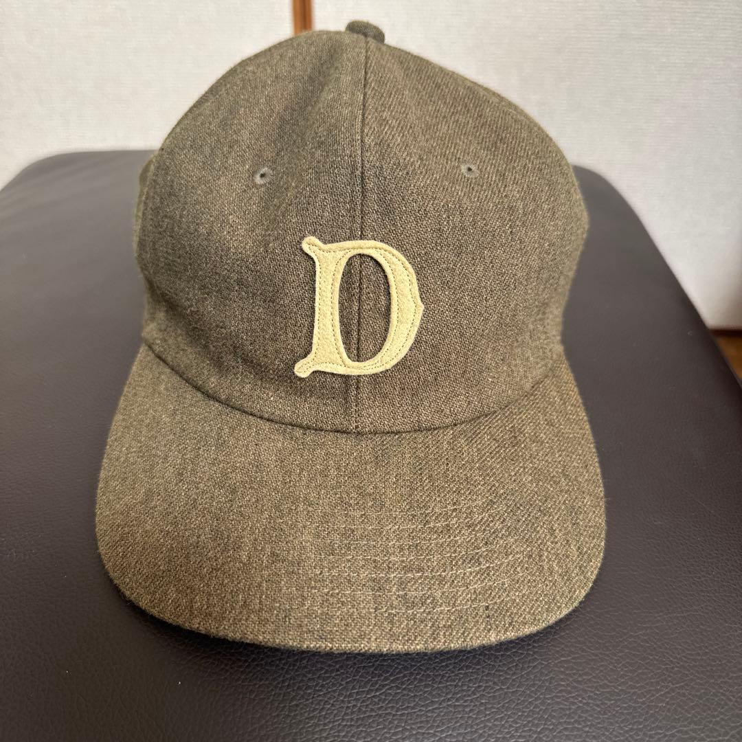 THE H.W.DOG オリーブ色　キャップ