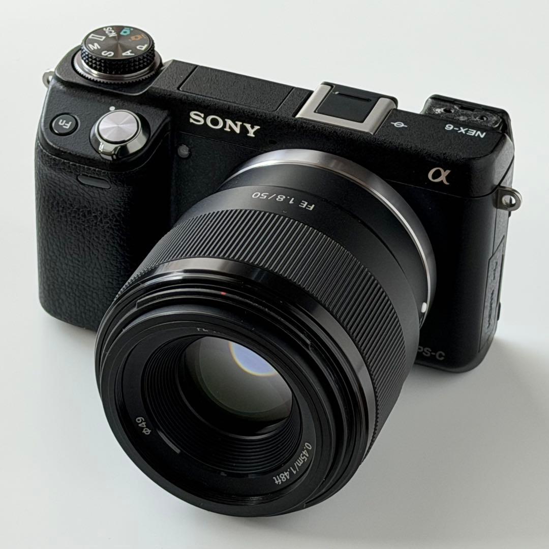 ソニー NEX-6 動作品、外観ボロボロ　バッテリー、レンズなし　ジャンク