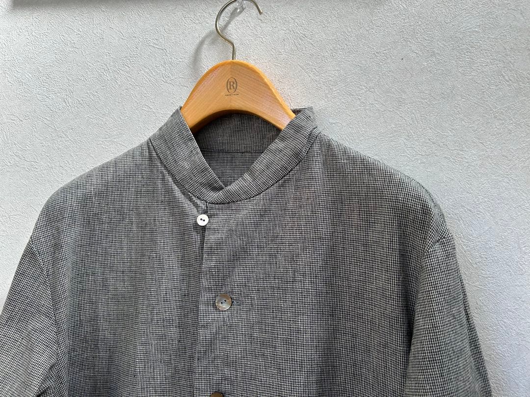 パラスパレス　コットンリネン　スタンド襟ワンピース