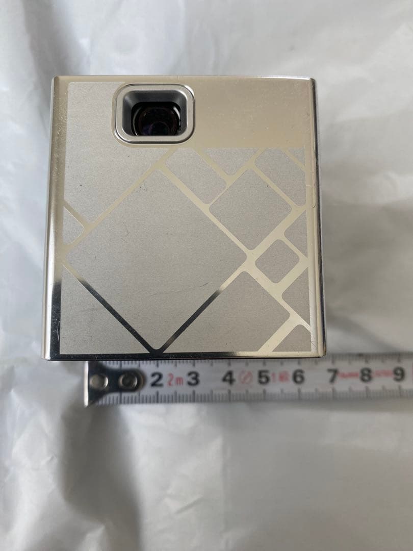 小型プロジェクター　軽量、室内