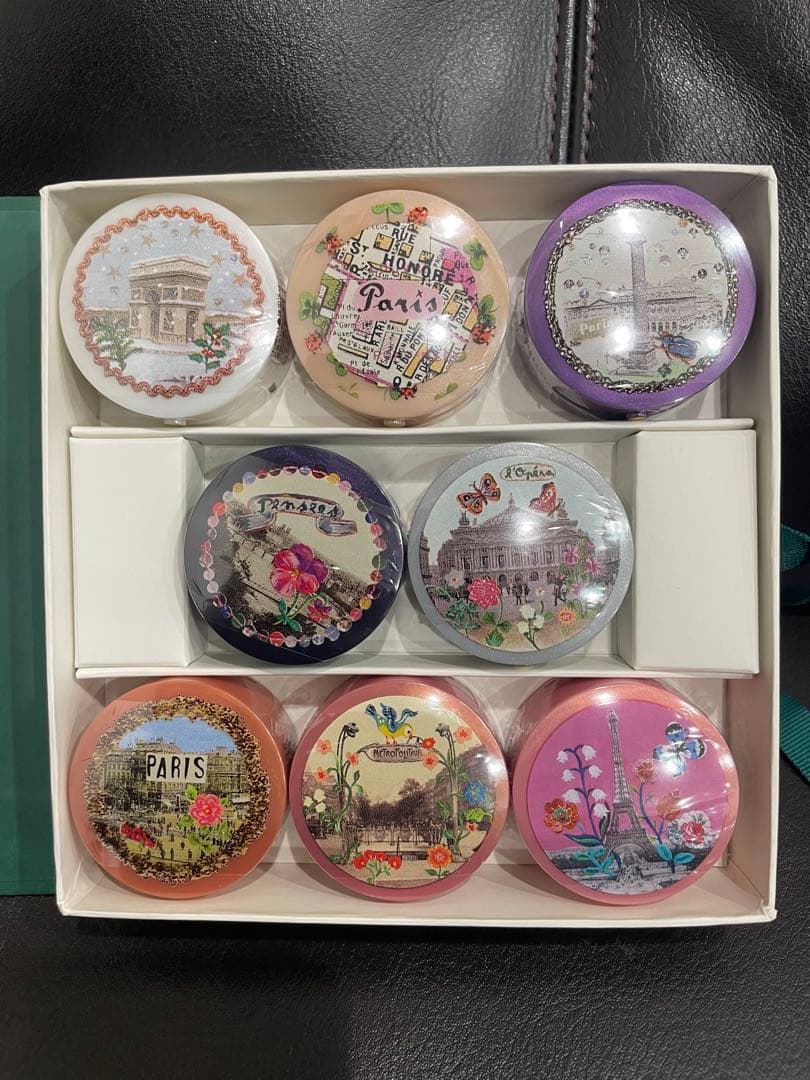 ギ*ク様 【未使用】 BOURJOIS ブルジョワ　アイシャドウ　チーク　ギフト