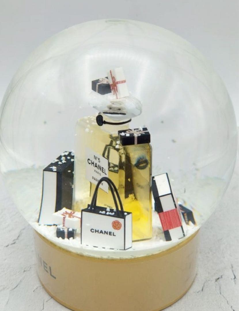 専用 CHANEL 100周年　ノベルティ　スノードーム お箱付き シャネル