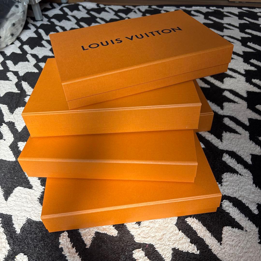 LOUIS VUITTON 空箱　ギフト箱 プレゼント　10個セット　Tシャツ用