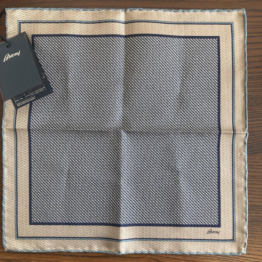 新品！ ブリオーニ Brioni マイクロモチーフ ポケットチーフ 9730
