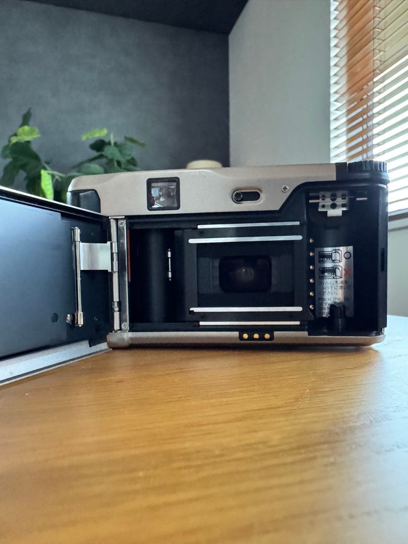 値下げ！CONTAX TVS 高級コンパクトフィルムカメラ