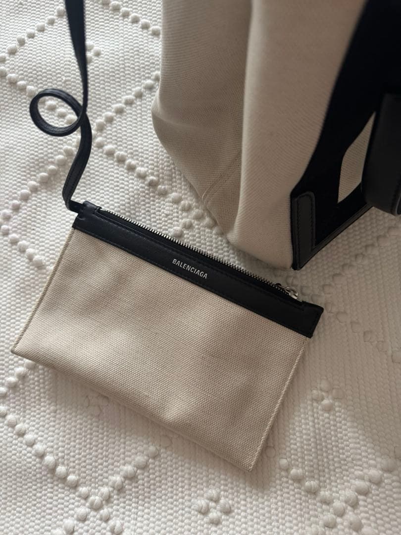 BALENCIAGA ハンドバッグ　レディース