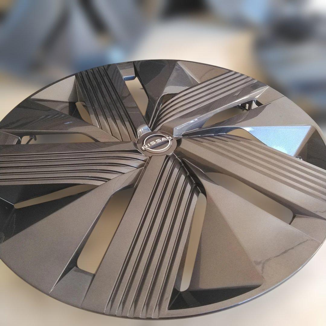 新車取外し16インチ (日産ノート) ホイールカバー ホイールキップ