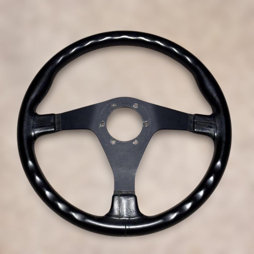 ナルディステアリングGARA3ブラックレザー/スポーク NARDI.FET刻印有