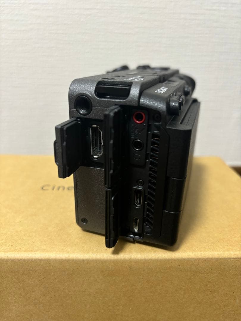 SONY FX30 ミラーレスカメラ 本体　メーカー保証3年付！