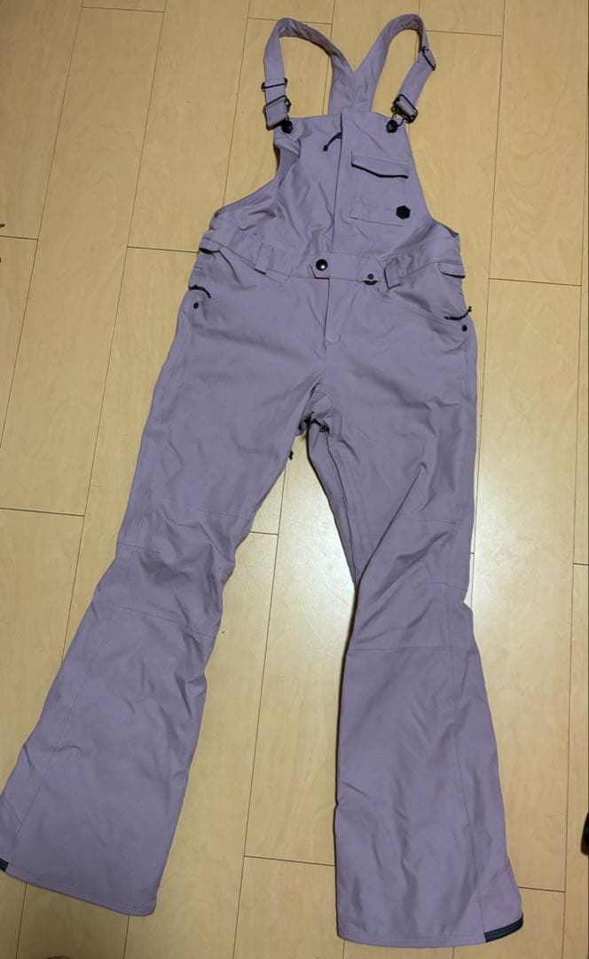 最終値下げvolcom スノーボードウェア　ビブパンツ