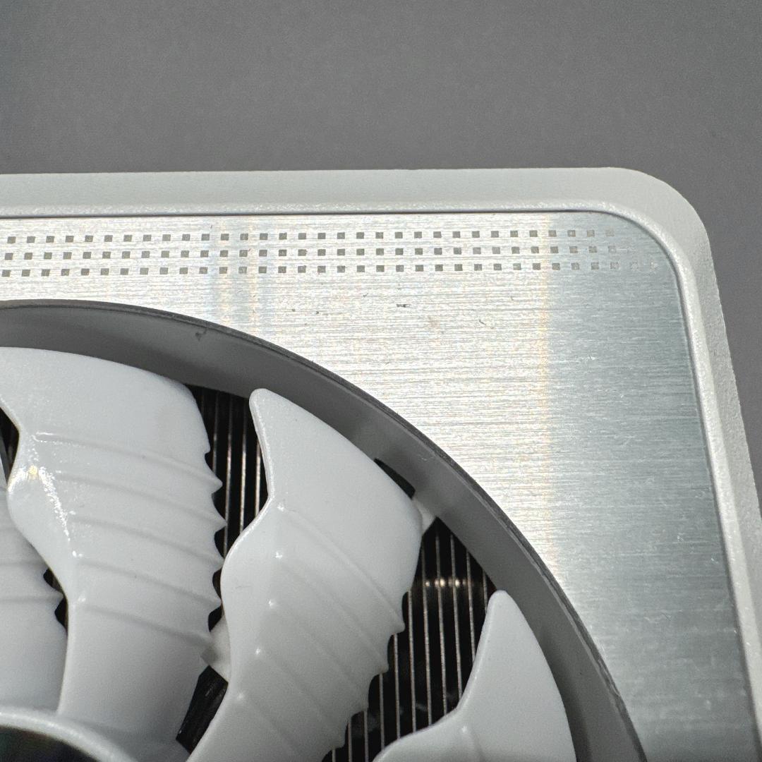 ま*や様 RTX3080Ti グラフィックボード GIGABYTE 白色 銀色