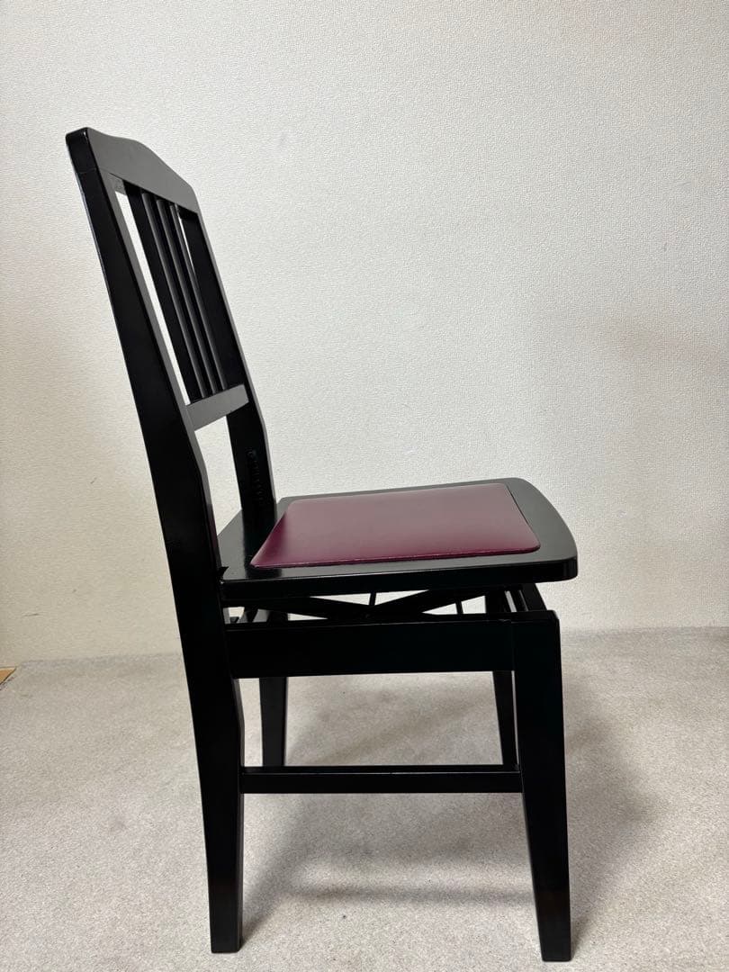 ナ*リ様 iTO トムソン椅子