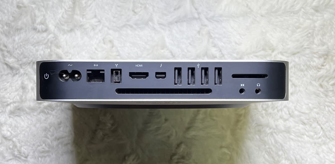 美品♪〜Mac mini (Mid 2011)【アドビCS6＆ Office】