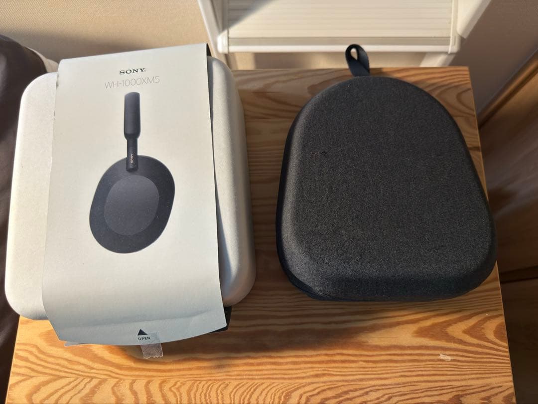 Sony WH-1000XM5 ブラック　おまけつき