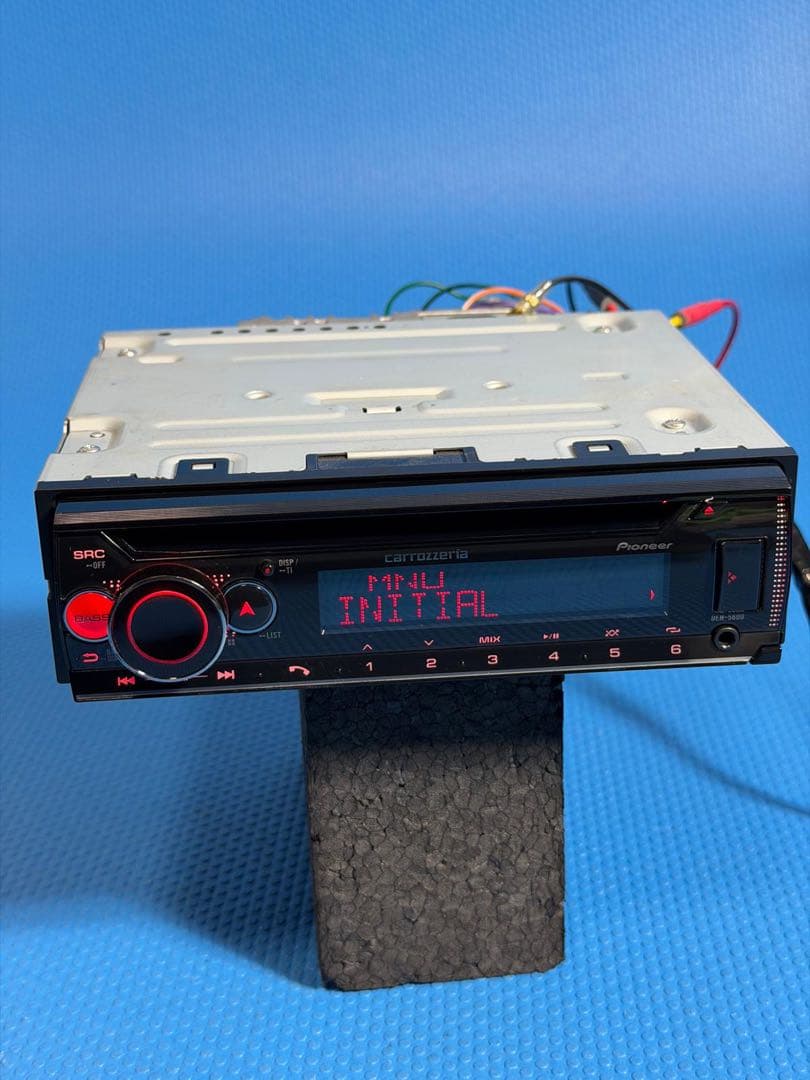 carrozzeria DEH-5600 カーオーディオ　CDプレーヤー