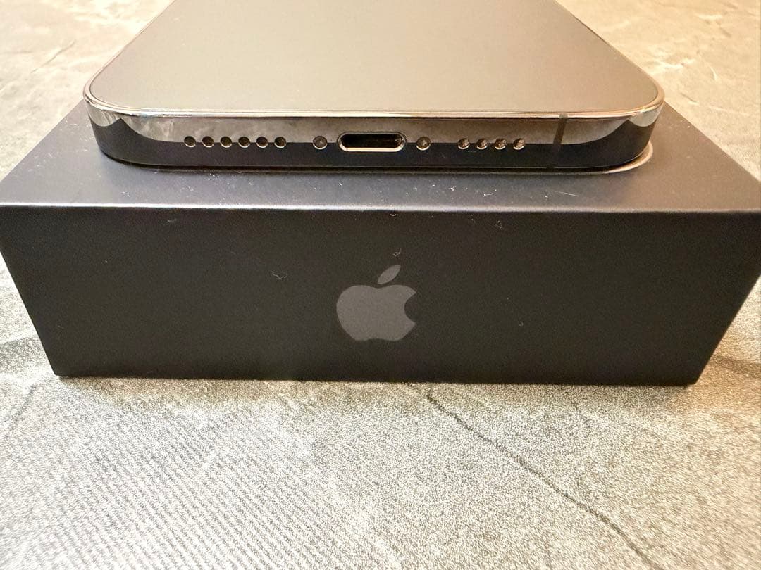 [美品] iPhone12 pro max 128GB グラファイト