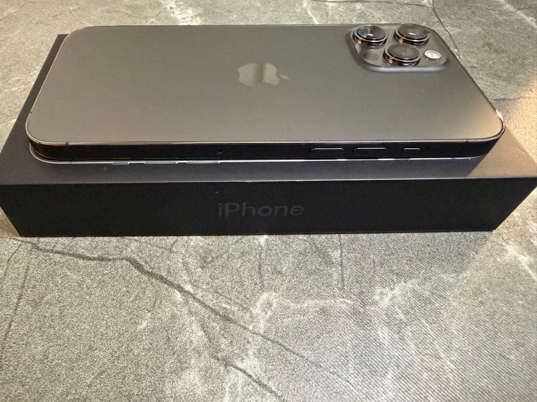 [美品] iPhone12 pro max 128GB グラファイト