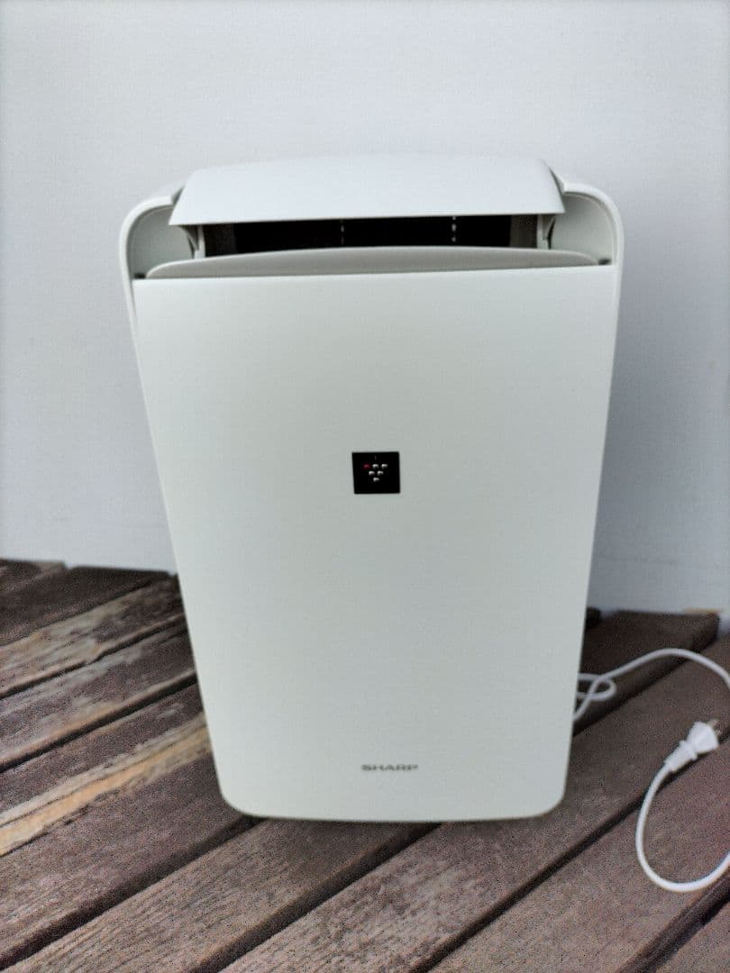 SHARP冷風　 除湿機 ホワイト CM-R100　23年式