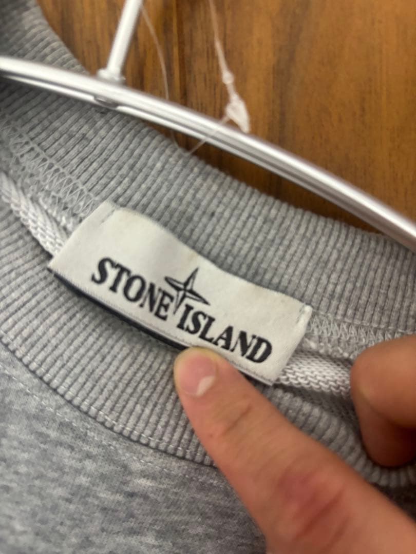 そ*ん様 STONE  グレー トレーナー