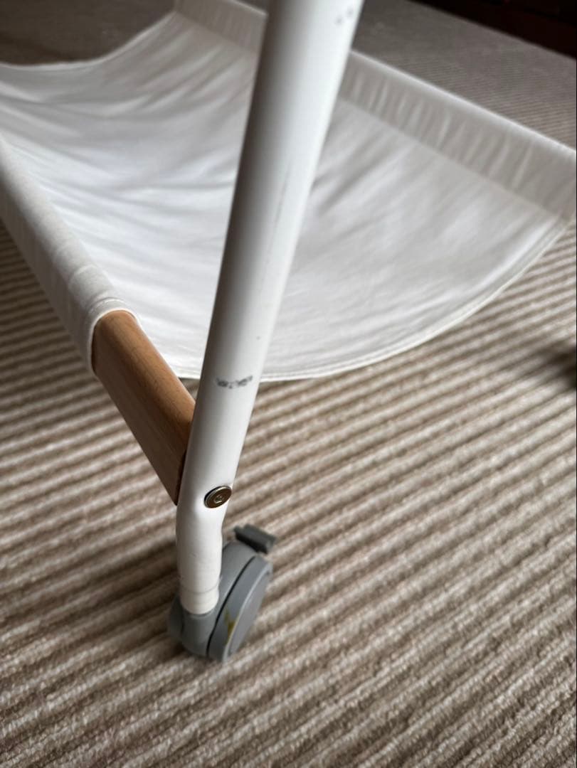 リリワゴン2　コンパクトベビーワゴン リリワゴンⅡ ホワイト