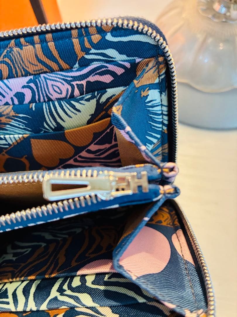 エルメス　シルクインコンパクト