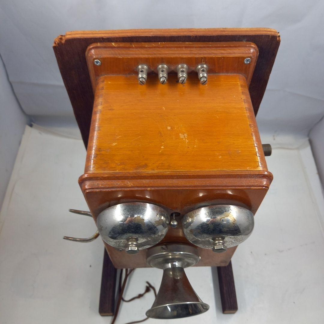 ビンテージ手回し式電話機