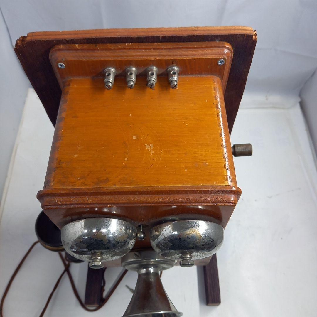 ビンテージ手回し式電話機