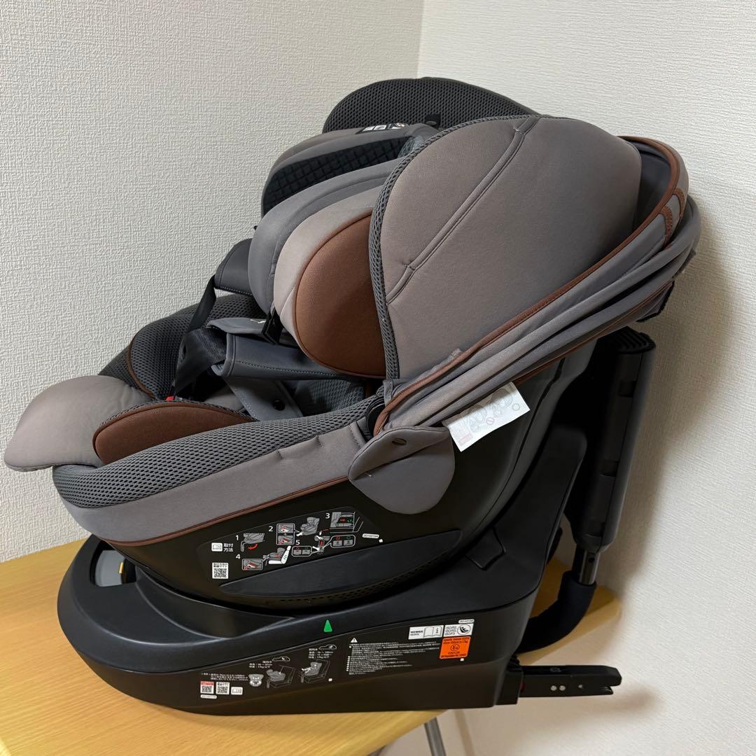 エールベベ クルットR ウィ リュクスグレー チャイルドシート